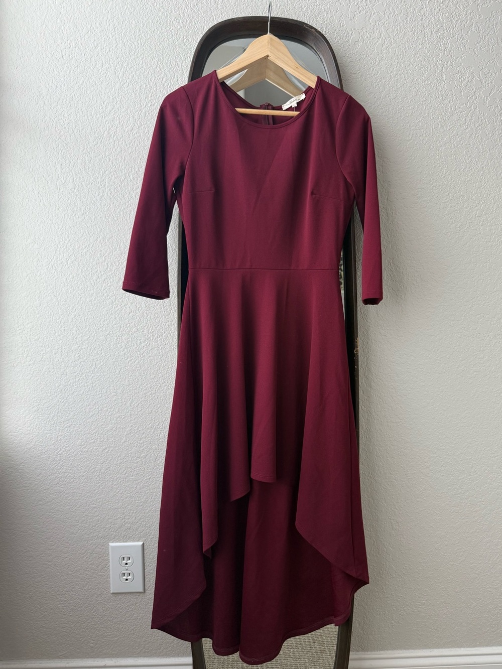 NWT Andree by Unit Burgundy High Low Flutter Dress 3/4 Sleeve Midi Size S